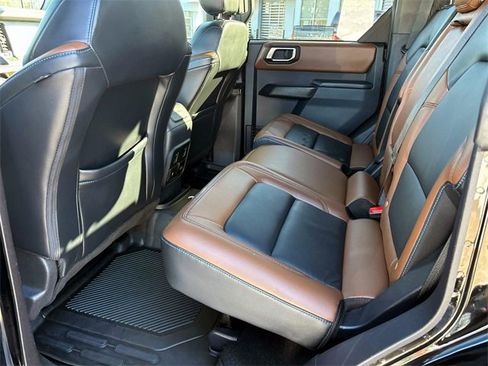 Used 2024 Ford Bronco Outer Banks image 10