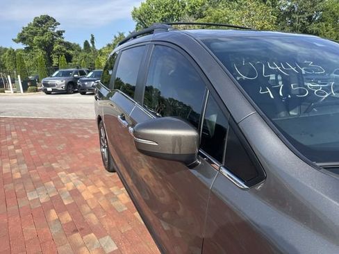 Used 2022 Honda Odyssey Touring image 18