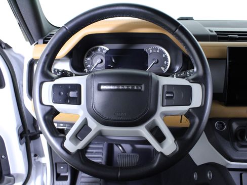 Used 2023 Land Rover Defender 110 X-Dynamic SE image 21