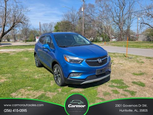 Used 2018 Buick Encore Essence AWD/4WD image 2