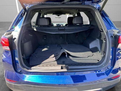 Used 2022 Chevrolet Equinox Premier image 11