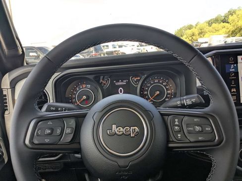 New 2026 Jeep Gladiator Sport AWD/4WD image 21