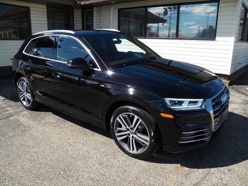 Used 2018 Audi Q5 2.0T Premium Plus image 1