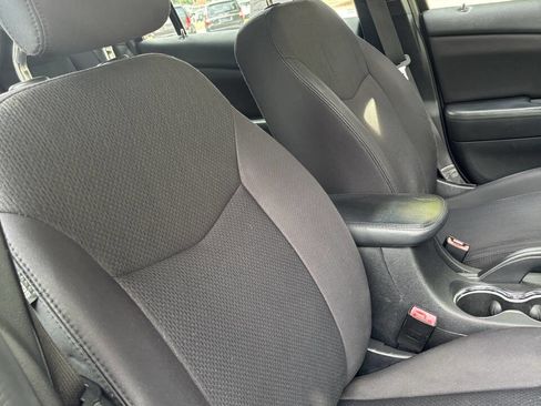Used 2014 Chrysler 200 Touring image 20