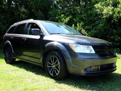 Used 2018 Dodge Journey SE w/ Popular Equipment Group image 20