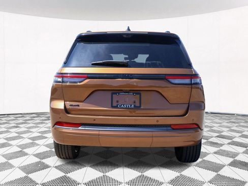 New 2026 Jeep Grand Cherokee Limited AWD/4WD image 13