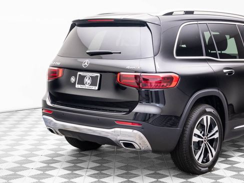 New 2025 Mercedes-Benz GLB 250 4MATIC image 30