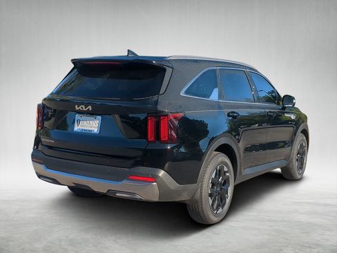 New 2026 Kia Sorento S image 3