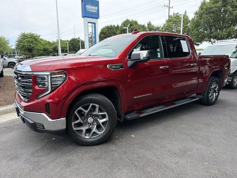 Used 2023 GMC Sierra 1500 SLT w/ SLT Premium Package AWD/4WD image 5