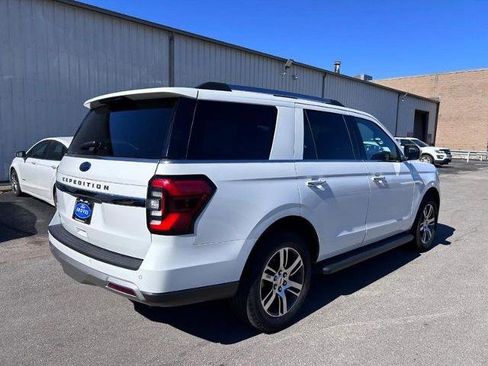 Certified 2024 Ford Expedition Limited image 5