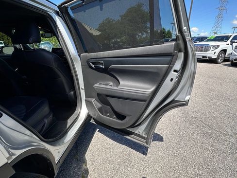 Used 2021 Toyota Highlander XSE AWD/4WD image 18