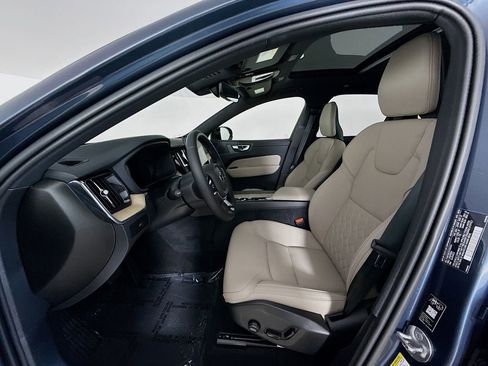 Certified 2026 Volvo XC60 B5 Plus w/ Protection Package Premier image 21
