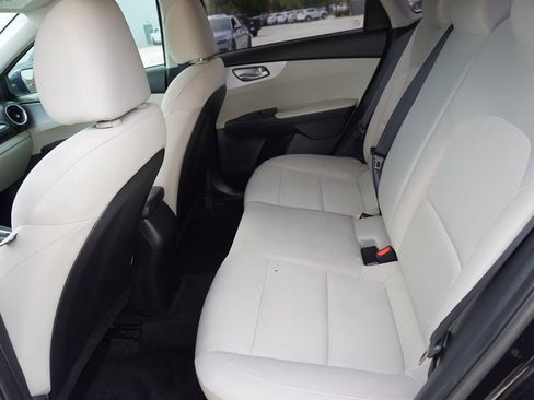 Used 2023 Kia Forte LXS image 16