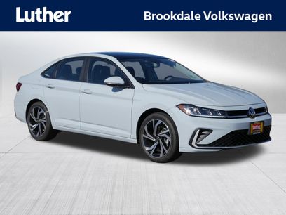 New 2025 Volkswagen Jetta SEL