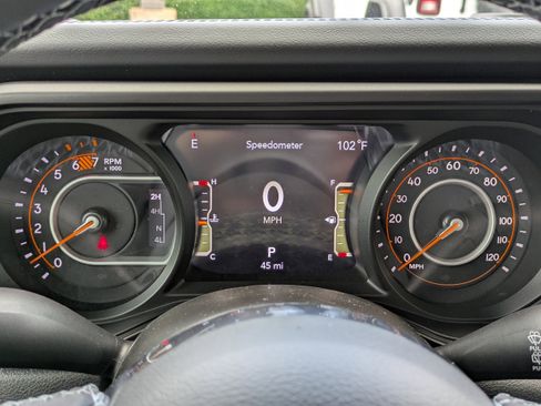 New 2025 Jeep Wrangler Sahara image 31