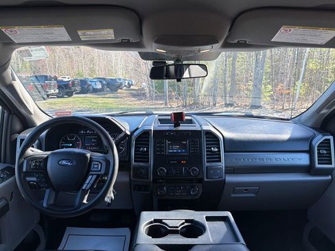 Used 2018 Ford F250 XLT AWD/4WD image 16