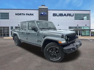 Used 2024 Jeep Gladiator Sport AWD/4WD video 1
