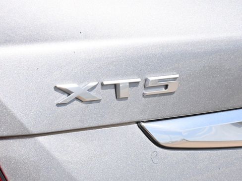 New 2025 Cadillac XT5 Luxury image 22