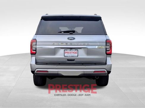 Used 2023 Ford Expedition Limited image 10