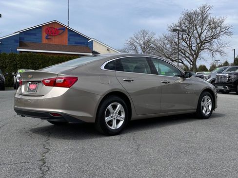 Used 2022 Chevrolet Malibu LS FWD image 10