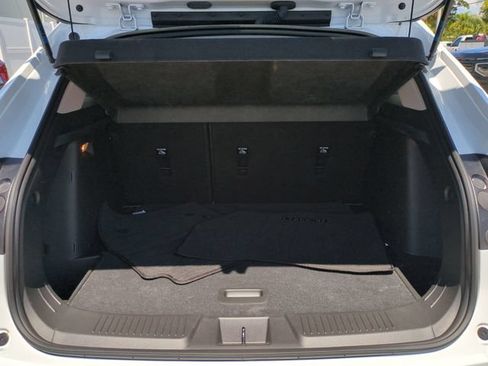 Certified 2025 Chevrolet Trax LT FWD image 14