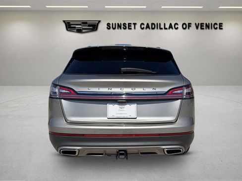 Used 2023 Lincoln Nautilus Reserve w/ Equipment Group 202A image 4