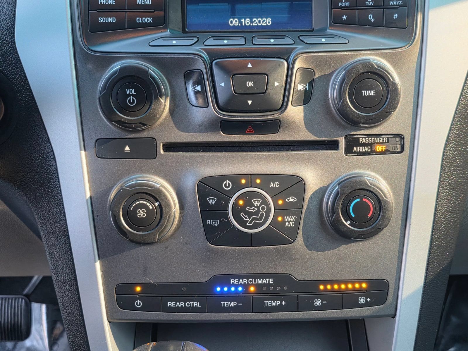 Used 2015 Ford Explorer 4WD image 15