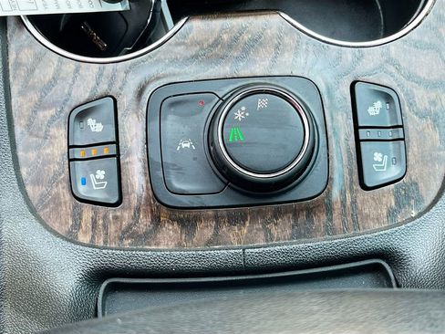 Used 2020 GMC Acadia Denali FWD image 21