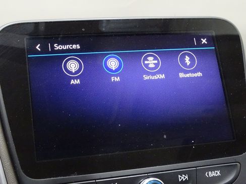 Used 2022 Chevrolet Malibu LT image 34