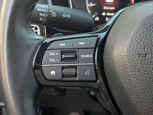 Used 2025 Honda Civic Sport image 25