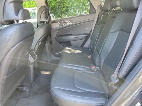 Used 2023 Kia Sportage EX FWD image 10