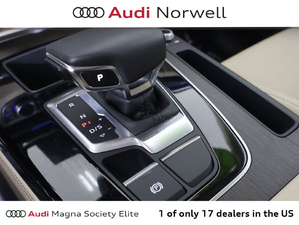 Used 2023 Audi Q5 e Prestige AWD/4WD image 4