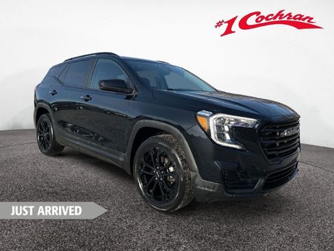 Certified 2022 GMC Terrain SLE w/ Driver Convenience Package image 1