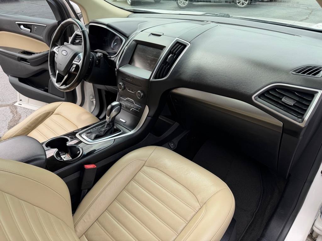 Used 2015 Ford Edge SEL w/ Equipment Group 201A AWD/4WD image 23