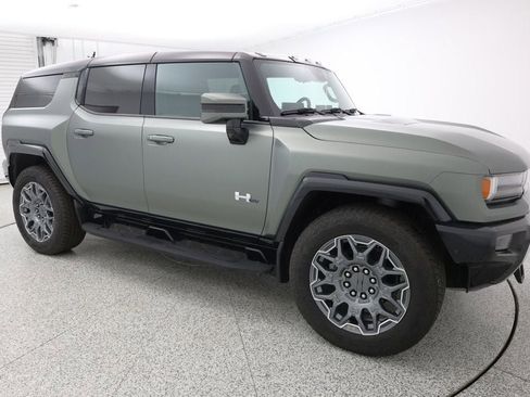 Used 2024 GMC Hummer EV 3X AWD/4WD image 2