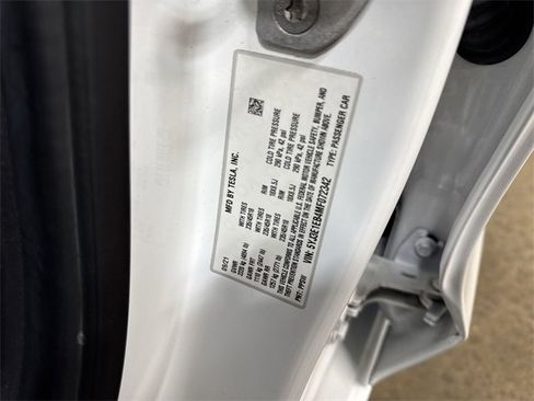 Used 2021 Tesla Model 3 Long Range image 34
