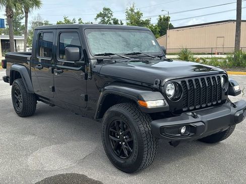 Used 2022 Jeep Gladiator Sport AWD/4WD image 7