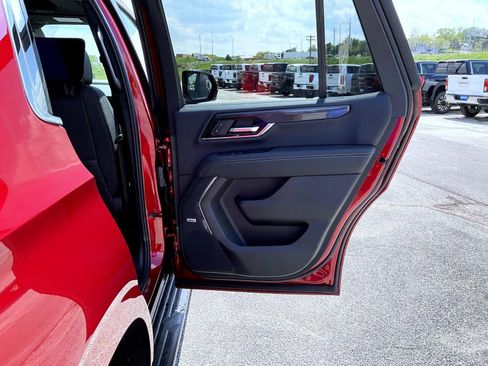 New 2026 GMC Yukon Elevation AWD/4WD image 17