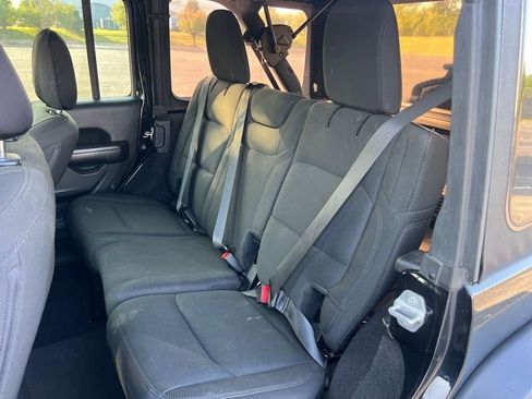 Used 2021 Jeep Wrangler Unlimited Sport image 22