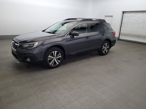 Used 2018 Subaru Outback 2.5i Limited AWD/4WD image 2