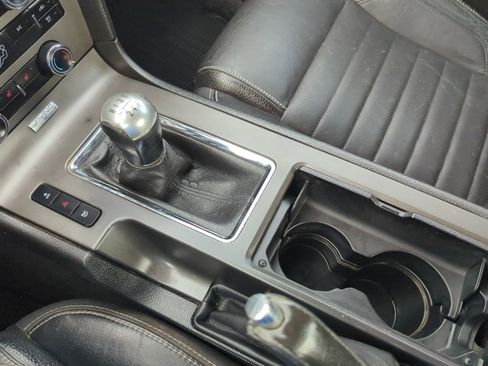 Used 2012 Ford Mustang Premium image 22