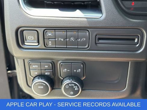 Used 2022 Chevrolet Suburban LT AWD/4WD image 11