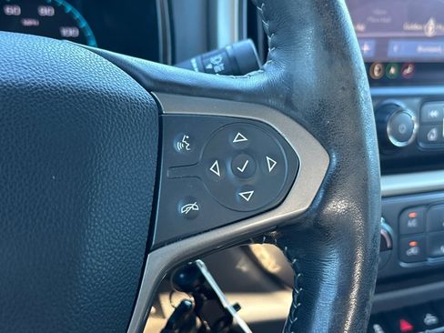 Used 2019 Chevrolet Colorado Z71 image 16