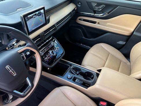 Used 2020 Lincoln Corsair Reserve w/ Elements Package image 17