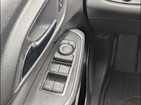 New 2026 Chevrolet Trax LS w/ LS Convenience Package FWD image 20