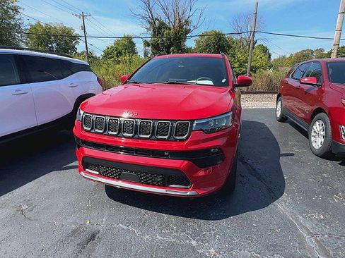 Used 2024 Jeep Compass Limited image 2