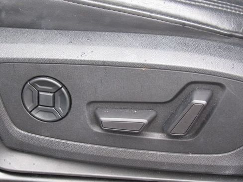 Used 2022 Audi Q3 2.0T Premium w/ Convenience Package AWD/4WD image 12