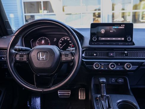 Used 2023 Honda Civic Sport image 22