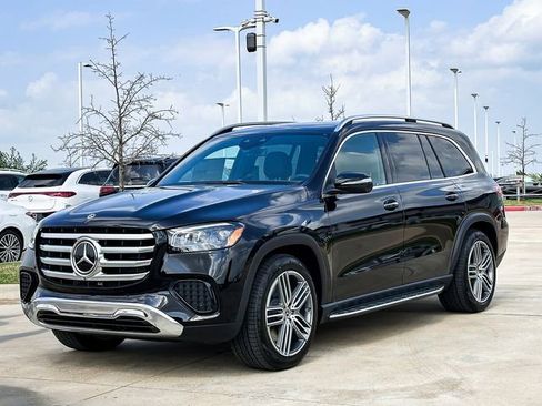 Certified 2025 Mercedes-Benz GLS 450 4MATIC image 4