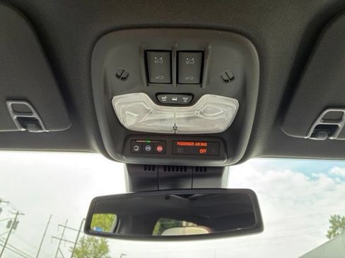 Used 2024 GMC Canyon AT4X AWD/4WD image 17